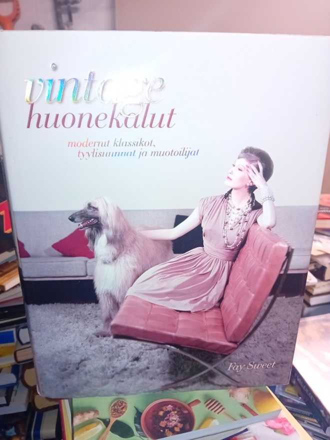 Fay Sweet : VINTAGE HUONEKALUT  ( SIS POSTIKULU  )