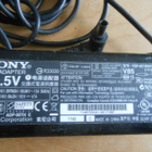 Alkuperäinen Sony adapter/ laturi. - pikkukuva 3