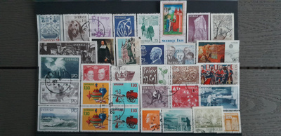 RUOTSI 1970-luku LEIMATTUJA postimerkkejä 33 kpl