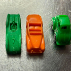 Muovisia pikkuautoja, Koho Mercedes x2, Beetle - pikkukuva 2