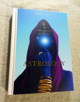 ASTROLOGY - The Library of Esoterica - Kovak - Engl - UUSI
