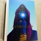 ASTROLOGY - The Library of Esoterica - Kovak - Engl - UUSI - pikkukuva 1