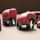 5 x KÄSINMAALATTUJA MINIATYYRI NORSUJA / ELEFANTTEJA .INTIA - pikkukuva 1