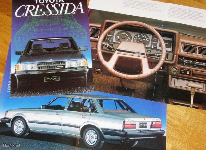 1983 Toyota Cressida esite - KUIN UUSI - suomalainen