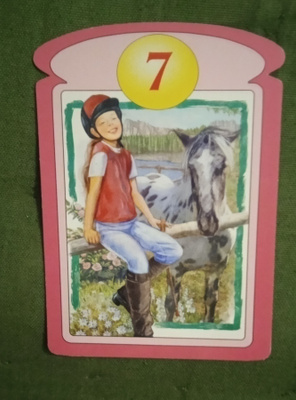 no 1 - 7-vuotias tyttö aidalla