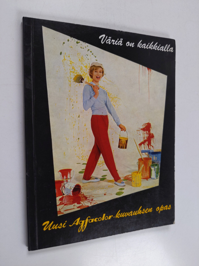 Walter Boje : Väriä on kaikkialla : uusi agfacolorkuvauks...