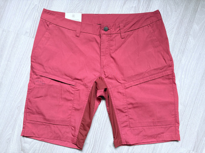 LUNDHAGS LYKKA NAISTEN SHORTSIT koko 42 *UUDET*