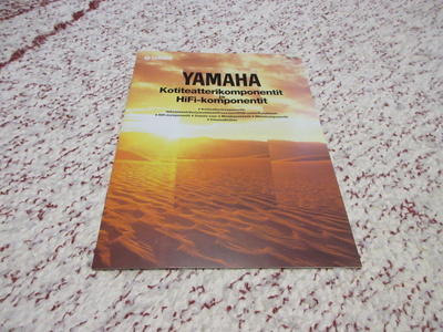Yamaha stereo esite 1998 - 1999.