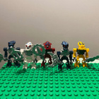 Lego Bionicle minifiguurit 5 kpl + aseet - pikkukuva 1