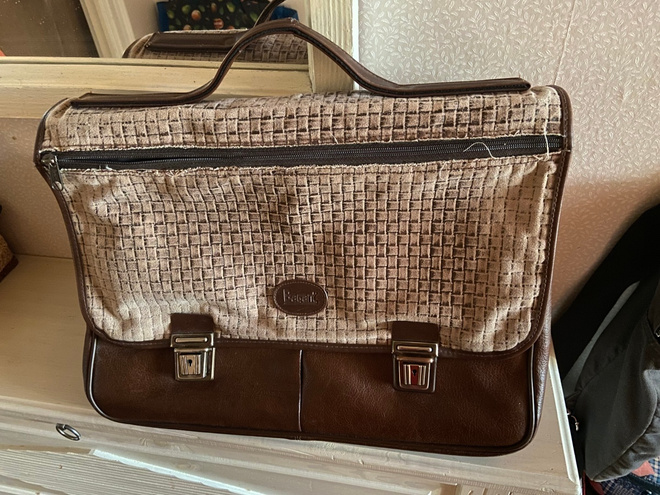 Nahkainen salkku - briefcase made of real leather