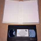 VETEEN PIIRRETTY VIIVA VHS - pikkukuva 3