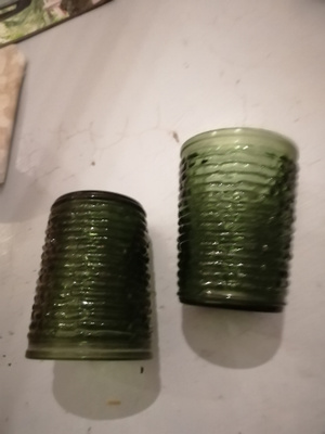 Karhulan vanhat vihreät lasit