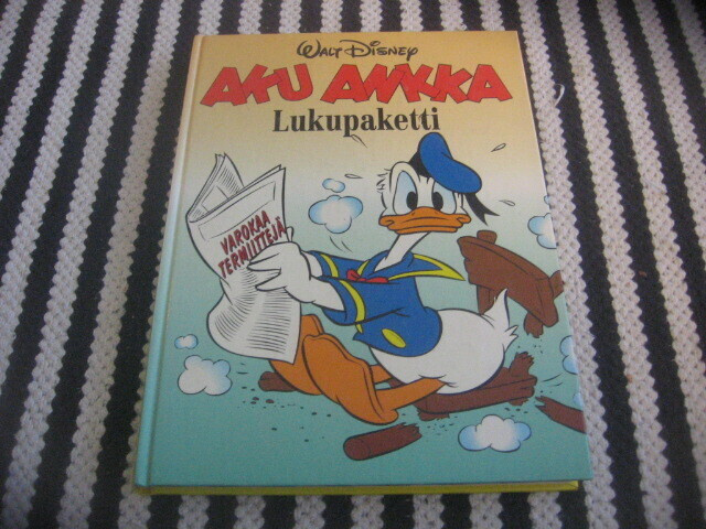 Aku Ankka lukupaketti (2p.)