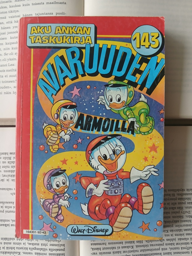 Aku Ankan taskukirja 143: Avaruuden armoilla