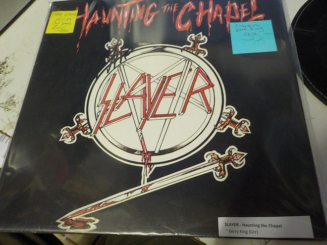 SLAYER - HAUNTING THE CHAPEL EX-/EX LP KERRYN NIMMARILLA