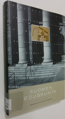 Riitta Uosukainen ym. (kirjatoimikunta) : Suomen eduskunt...