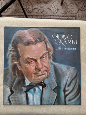 TOIVO KÄRKI ...MUISTOISSAMME LP