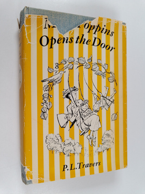 P. L. Travers : Mary Poppins Opens the Door