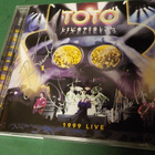 TOTO - LIVEFIELDS 1999 LIVE 2CD NELJÄLLÄ NIMMARILLA - pikkukuva 1