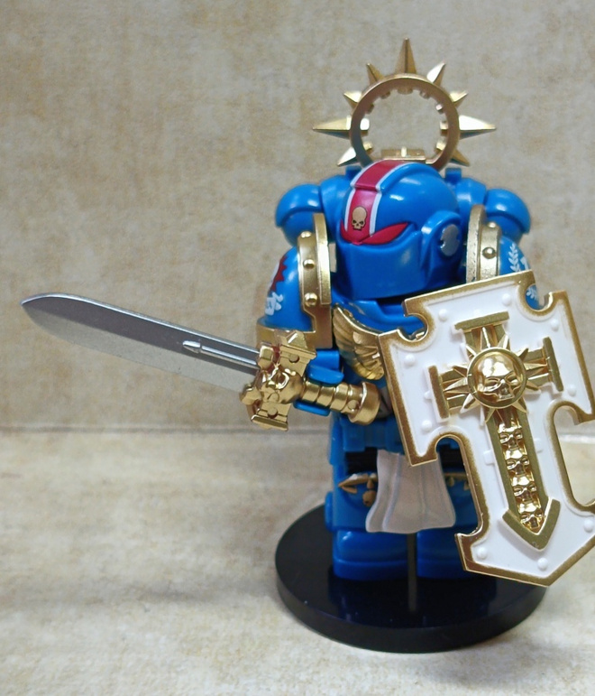 WARHAMMER Ultramarine Veteran Lego-yhteensopiva figu (UUSI)