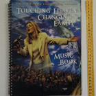 book, Touching Heaven, Changing Earth by Hillsong Worship - pikkukuva 1