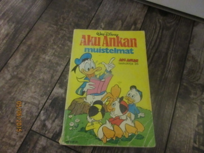 Aku Ankan taskukirja 35 - Aku Ankan muistelmat (2.painos)