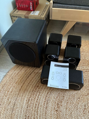 Wharfedale DX-2 5.1 kaiutinjärjestelmä (subwoofer viallinen)