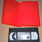 TRACTOR TOM AARREJAHTI JA MUITA KERTOMUKSIA  VHS - pikkukuva 3
