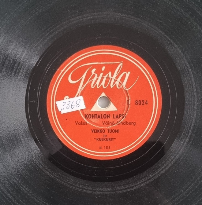 Savikiekko 1950 - Veikko Tuomi - Triola T. 8024
