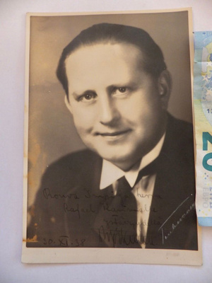 Valokuva Oopperalaulaja Alfons Almi + Omakät. Nimmari 1938