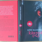 Lene Kaaberbøl: Kärppä (Katrionan tarina, #2) sid. 2008 - pikkukuva 2