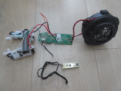 Moottori, akut 3kpl ym. varsi-imurin osat Electrolux