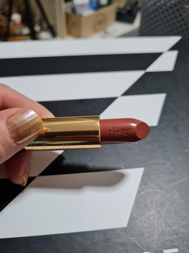 YSL Rouge Pour Couture huulipuna