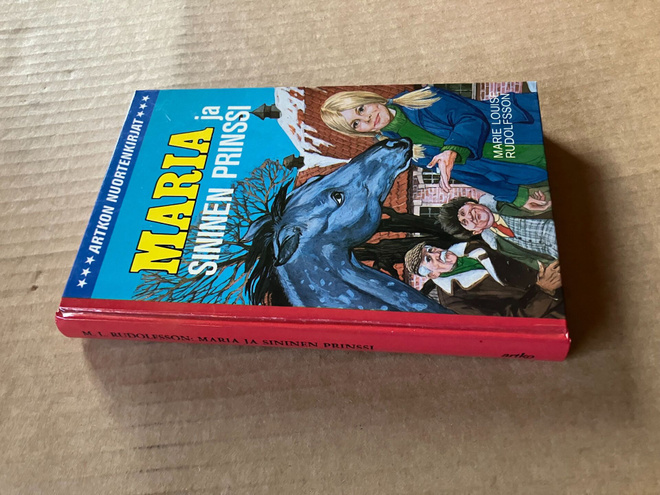 ARTKON NUORTENKIRJAT MARIA JA SININEN PRINSSI HYVÄ