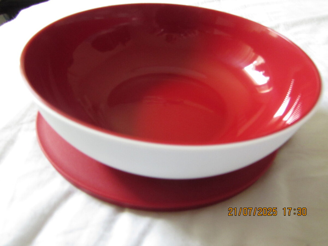 Tupperware Allegra tarjoilukulho 1,5L, puna-valk, uusi