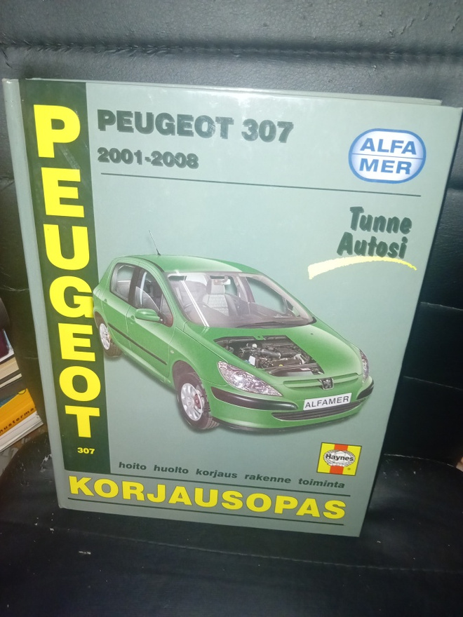 Korjausopas Peugeot 307 2001-2008 ( SIS POSTIKULU )
