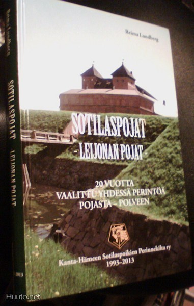 Reima Lundberg: SOTILASPOJAT - LEIJONAN POJAT (Sis.pk:t)