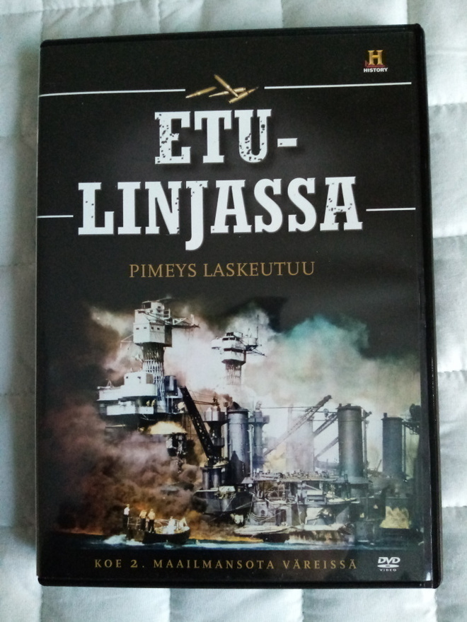 Etulinjassa - Pimeys laskeutuu