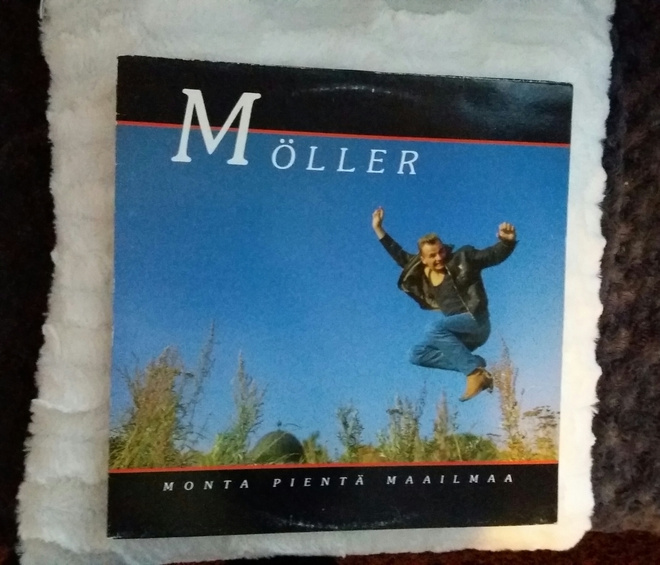 MÖLLER Monta pientä maailmaa WISH 28  1988 Suomi