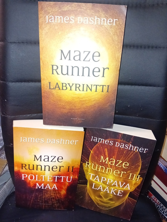 Dashner : Maze Runner I-III ( SIS POSTIKULU )