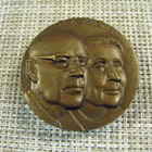 U.K.Kekkonen 1956 mitali / Raimo Heino 1977 - pikkukuva 1