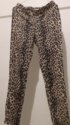 Ohuet ilmavat housut S leopardi Vero Moda