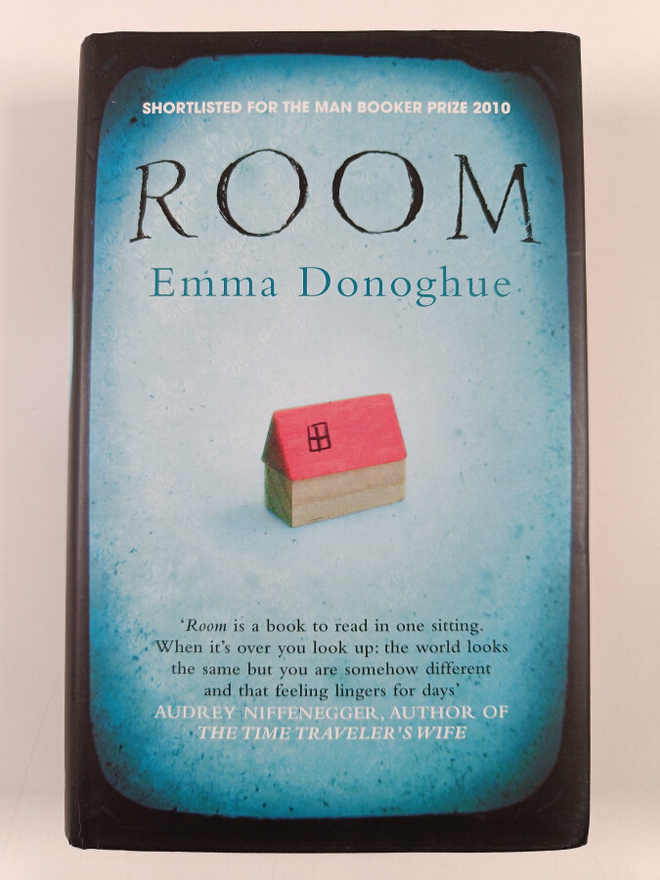 Emma Donoghue : Room : a novel