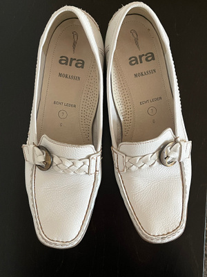 ARA kävelykengät
