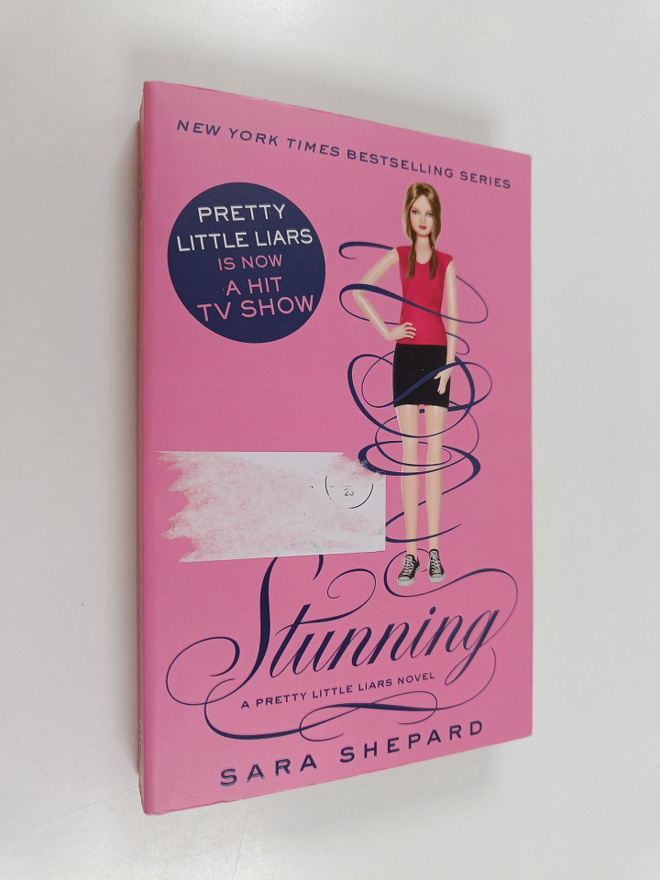 Sara Shepard : Stunning : A pretty little liars novel