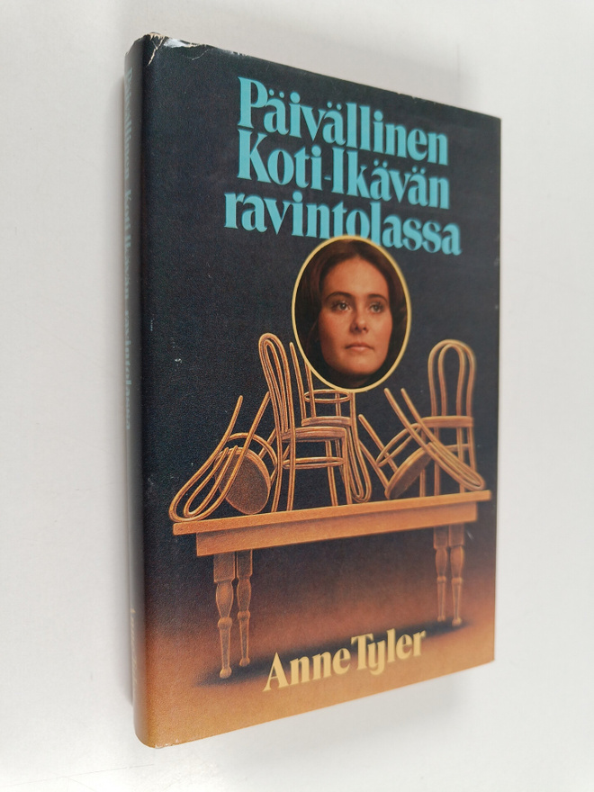 Anne Tyler : Päivällinen Koti-ikävän ravintolassa