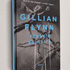 Gillian Flynn : Teräviä esineitä - pikkukuva 1
