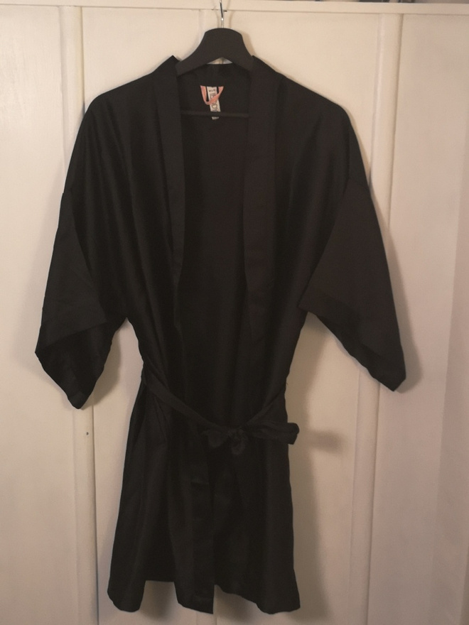 BODY Aamutakki musta M/L