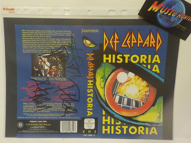 DEF LEPPARD VHS KASETIN KANNET NELJÄLLÄ NIMMARILLA
