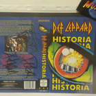 DEF LEPPARD VHS KASETIN KANNET NELJÄLLÄ NIMMARILLA - pikkukuva 1